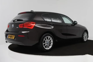 BMW 1 Serie BMW 1-serie 118i High Executive Automaat (GROOT-NAVIGATIE, STOELVERWARMING, LED, LEDER, CAMERA, GOED ONDERHOUDEN) - afbeelding nr 13