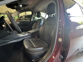 Alfa Romeo Giulia Alfa Romeo Giulia 2.0T 310pk, super netjes!! Veel opties!! - afbeelding nr 10