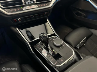BMW 3 Serie BMW 330e Touring Sport Line |  360 cam | Pano | HUD | Adapt - afbeelding nr 17