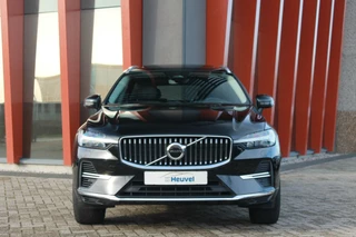 Volvo XC60 Volvo XC60 T6 Recharge AWD Core Bright | Panoramadak | Leder | Parkeercamera | Trekhaak | Pilot Assist | BLIS | Long Range - afbeelding nr 2