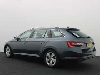 Škoda Superb AUTOMAAT / STOELVERW / XENON / CARPLAY / NAVI / CLIMA / PDC / BLUETOOTH / CRUISE / NL-AUTO - afbeelding nr 3
