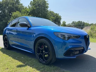 Alfa Romeo Stelvio Alfa Romeo Stelvio 2.0 T Q4 Veloce My24!! Blu Misano! 21inch - afbeelding nr 4