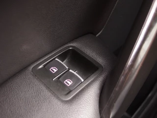 Volkswagen Caddy AUTOMAAT / TREKHAAK / XENON / CAMERA / CARPLAY / STOELVERW / NAVI / CLIMA / PDC - afbeelding nr 29