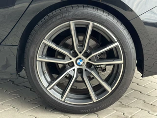 BMW 1 Serie BMW 118i M Sport AUTOMAAT*NL AUTO*CAMERA*LIVE COCKPIT*TRHAAK - afbeelding nr 17