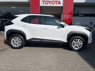 Toyota Yaris Cross Toyota Yaris Cross 1.5 Hybrid 115 Active | Apple CarPlay Android Auto | DAB | Achte - afbeelding nr 2