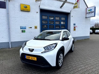 Toyota Aygo Toyota Aygo X 1.0 VVT-I S-CVT PLAY - afbeelding nr 2