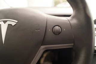 Tesla Model 3 - afbeelding nr 19