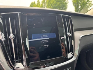 Volvo V60 Volvo V60 Cross Country 2.0 T5 AWD Pro | Schuif-/kanteldak | Memorystoelen | Stoelverwarming | Park. Camera - afbeelding nr 23