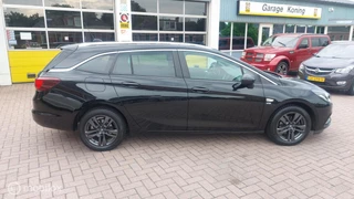 Opel Astra Opel Astra Sports Tourer 1.0 Turbo 120 Jaar Edition - afbeelding nr 2