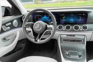 Mercedes-Benz E-Klasse Mercedes-Benz E-klasse 200 Solution Luxury PANORAMADAK - afbeelding nr 2