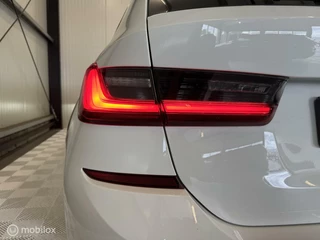 BMW 3 Serie BMW 330e Touring M sport | Shadowline | ACC | PRO | Connect - afbeelding nr 17