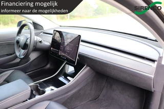 Tesla Model 3 Tesla Model 3 PERFORMANCE AWD 75 kWh dual motor 462pk soh 85% chrome delete all black leder panodak stoelverwarming v+a autopilot - afbeelding nr 22