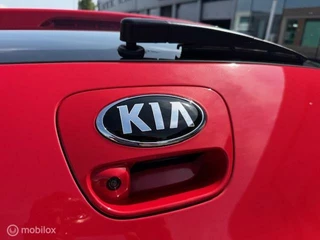 Kia Picanto Kia Picanto 1.0 MPi Dynamic Line   Navigatie , Achteruit rij camera  Aple Carp[lay / Android Auto  , Bleutooth , Spotify   Ectr ramen , Centrale deurvergrendeling met afstandbediening , Rood Metaallak ! - afbeelding nr 15