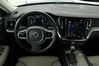 Volvo V60 Volvo V60 2.0 T4 Inscription | Trekhaak | Harman/Kardon | Stoel & stuurverwarming | Leder | Standkachel | Camera | Carplay | Full LED | Navigatie | Memory - afbeelding nr 3