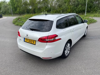 Peugeot 308 Peugeot 308 SW 1.2 PureTech Blue Lease Executive Panoramdak Navi Led-xenon Pdc - afbeelding nr 5