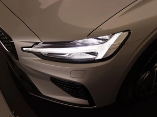 Volvo V60 Volvo V60 T6 PLUG-IN HYBRID LONG RANGE ULTRA DARK FULL-LED HARMAN KARDON T - afbeelding nr 15