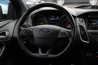 Ford Focus Ford Focus 2.3 RS / Milltek / Recaro Schaalstoelen / Camera / 19'' / Stuurverwarming / DAB / Cruise Control - afbeelding nr 17