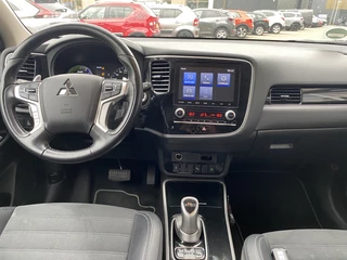 Mitsubishi Outlander Mitsubishi Outlander 2.4 PHEV Intense | Standkachel | All-weatherbanden - afbeelding nr 14