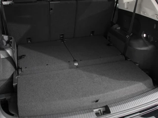 Volkswagen Tiguan Allspace Volkswagen Tiguan Allspace 1.5 TSI DSG7 MOVE DEMO 7-Persoons Trekhaak Navigatie Apple Carplay/Android Auto Camera Parkeersensoren Adaptive Cruise Control  Winterpack Full LED Climate Control - afbeelding nr 13