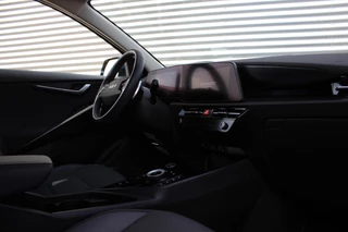Kia Niro Kia Niro 1.6 GDi PHEV Spirit // Mineral Blue - Complete uitvoering - Harman Kardon - Remote Parking Assist - HUD - Camera - Leder - Navi. - Stoelverwarming - afbeelding nr 13