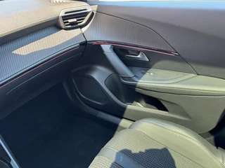 Peugeot 2008 Peugeot 2008 1.2 PURETECH AUT. GT-LINE LED NAVI PANO-DAK CAMERA CARPLAY AIRCO LMV PDC - afbeelding nr 16