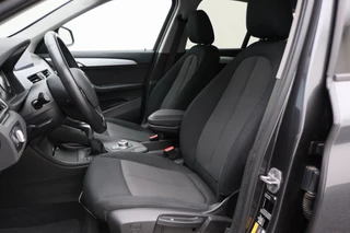 BMW X1 BMW X1 xDrive25e Executive Navigatie, Stoelverwarming, PDC, Cruise, Climate - afbeelding nr 10