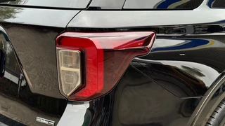 Ford Explorer Ford Explorer 3.0 V6 EB PHEV ST-LINE / SMOKE PACK / TREKHAAK / RODE REMKLAUWEN - afbeelding nr 27