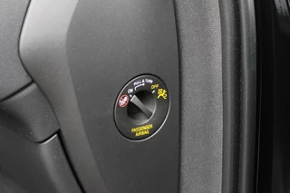 Volvo XC40 Volvo XC40 T5 Recharge R-Design | Black Edition | Leder | Parkeercamera | Stoelverwarming | Pilot Assist | Keyless - afbeelding nr 45