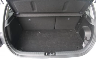 Hyundai i20 Hyundai i20 1.0 T-GDI Comfort Smart Navi/Led/Pdc/Cam/16