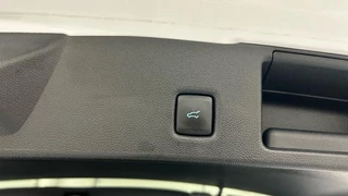Ford Kuga Ford Kuga 2.5 PHEV Active X | Wegklapbare trekhaak | Winter Pack | AGR-stoelen | Adaptive cruise control | 2.100 kg trekgewicht - afbeelding nr 17