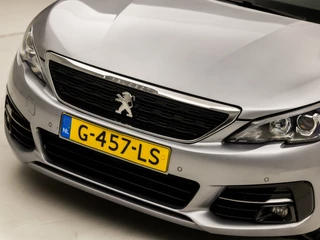 Peugeot 308 (PANORAMADAK, APPLE CARPLAY, GROOT NAVI, PARKEERSENSOREN, SPORTSTOELEN, GETINT GLAS, CRUISE, NIEUWE APK, NIEUWSTAAT) - afbeelding nr 31