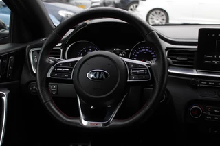 Kia ProCeed Kia ProCeed 1.6 T-GDI GT / Panoramadak / Camera / Leder&Alcantara / 18'' / Keyless / JBL / DAB / Sideskirts / Stuurverwarming / Stoelverwarming / DAB / Dodehoek / ACC - afbeelding nr 16