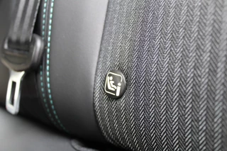 Peugeot 3008 Peugeot 3008 1.6 HYbrid 225 Allure | Navigatie | Led | Bluetooth | Camera | All-Season - afbeelding nr 38