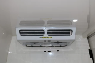 Volkswagen Transporter Volkswagen Transporter 2.0 TDI L2 H1 Koelwagen 0 Graden koeling Airco Sidebars - afbeelding nr 17