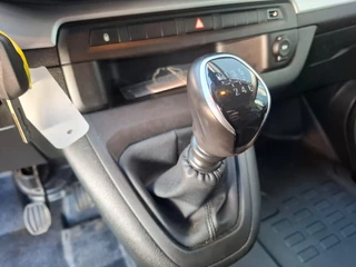 Toyota ProAce Toyota PROACE Worker 2.0 D-4D Black Line Long DC DUBBEL CABINE / LEER / STOELVERWARMING / CAMERA / DUBBELE SCHUIFDEUR - afbeelding nr 24