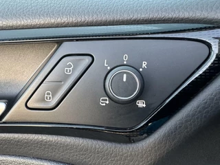 Volkswagen Golf Volkswagen Golf 1.0 TSI Sound 110pk DSG ACC Navi CarPlay Stlvw PDC - afbeelding nr 41