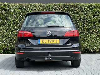 Volkswagen Golf Sportsvan Volkswagen Golf Sportsvan 1.0 TSI Connected Series, NL AUTO, NAP, ECC-AIRCO, NAVI, DODEHOEK, CRUISE, CAMERA, PARKEERSENSOREN, TREKHAAK, LICHTMETAAL 16