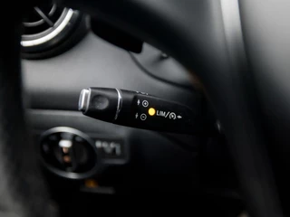 Mercedes-Benz CLA Mercedes-Benz CLA Shooting Brake 180 Sport Automaat (NAVIGATIE, LEDER, STOELVERWARMING, GETINT GLAS, SPORTSTOELEN, PARKEERSENSOREN, CRUISE, BLUETOOTH, NIEUWE APK, NIEUWSTAAT) - afbeelding nr 21