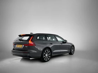 Volvo V60 Volvo V60 2.0 T6 AWD Plus Dark | 360° Camera | Panoramadak | Harman/Kardon - afbeelding nr 5