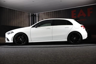 Mercedes-Benz A-Klasse Mercedes-Benz A-klasse 200 AMG 45 Look / Aut / 163 Pk / Navi / Camera / Cruise Control / F1 Flippers / Open Panoramadak / Led / 19 - afbeelding nr 32