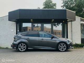 Ford Focus Ford Focus 1.5 ST-Line 182|CAM|CARPLAY|NAP| - afbeelding nr 9