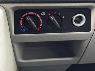 Volkswagen Transporter Volkswagen Transporter Kombi T6 2.0 TDI 9 persoons Cruise control Airco Verwarmbare buitenspiegels - afbeelding nr 18