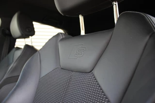 Audi Q3 Audi Q3 Sportback 45 TFSI e S Edition // 3X S-Line - Plat stuur - Trekhaak klapbaar - Black Optic - Ambient - 20