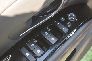 Hyundai Tucson Hybrid Hyundai Tucson Hybrid 1.6 T-GDI HEV N-Line Sky 230PK! Full Option + Trekhaak 