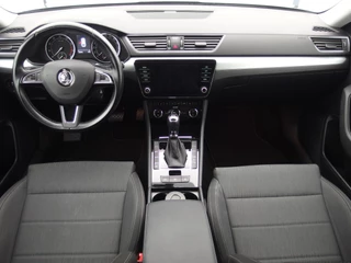 Škoda Superb AUTOMAAT / STOELVERW / XENON / CARPLAY / NAVI / CLIMA / PDC / BLUETOOTH / CRUISE / NL-AUTO - afbeelding nr 17
