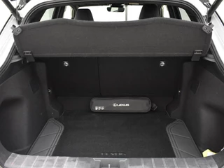 Lexus LBX Lexus LBX Hybrid Emotion Bi Tone | Tech Pack | BLS - afbeelding nr 14
