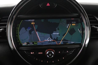MINI Cooper Mini Mini 1.5 Cooper (CRUISE CONTROL, NAVIGATIE, BLUETOOTH, CLIMATE CONTROL, NL-AUTO) - afbeelding nr 19