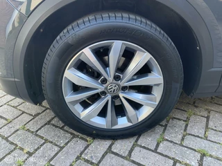 Volkswagen T-Roc Volkswagen T-Roc 1.5 TSI,LED,VIRTUEEL,ELEKTR,ACHTERKLEP,STOELVERW,CARPLAY,NAV,150pk. - afbeelding nr 6