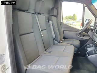 Mercedes-Benz Sprinter Mercedes Sprinter 317 CDI Automaat Bakwagen Achterdeuren Airco Camera Euro6 Meubelbak Koffer 21m3 Airco - afbeelding nr 11