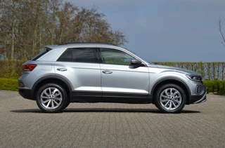 Volkswagen T-Roc Volkswagen T-Roc 1.5 TSI Life Edition DSG automaat 3110 km! - afbeelding nr 24